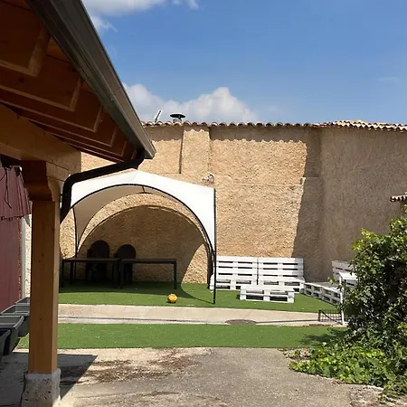 Nyaraló Boni